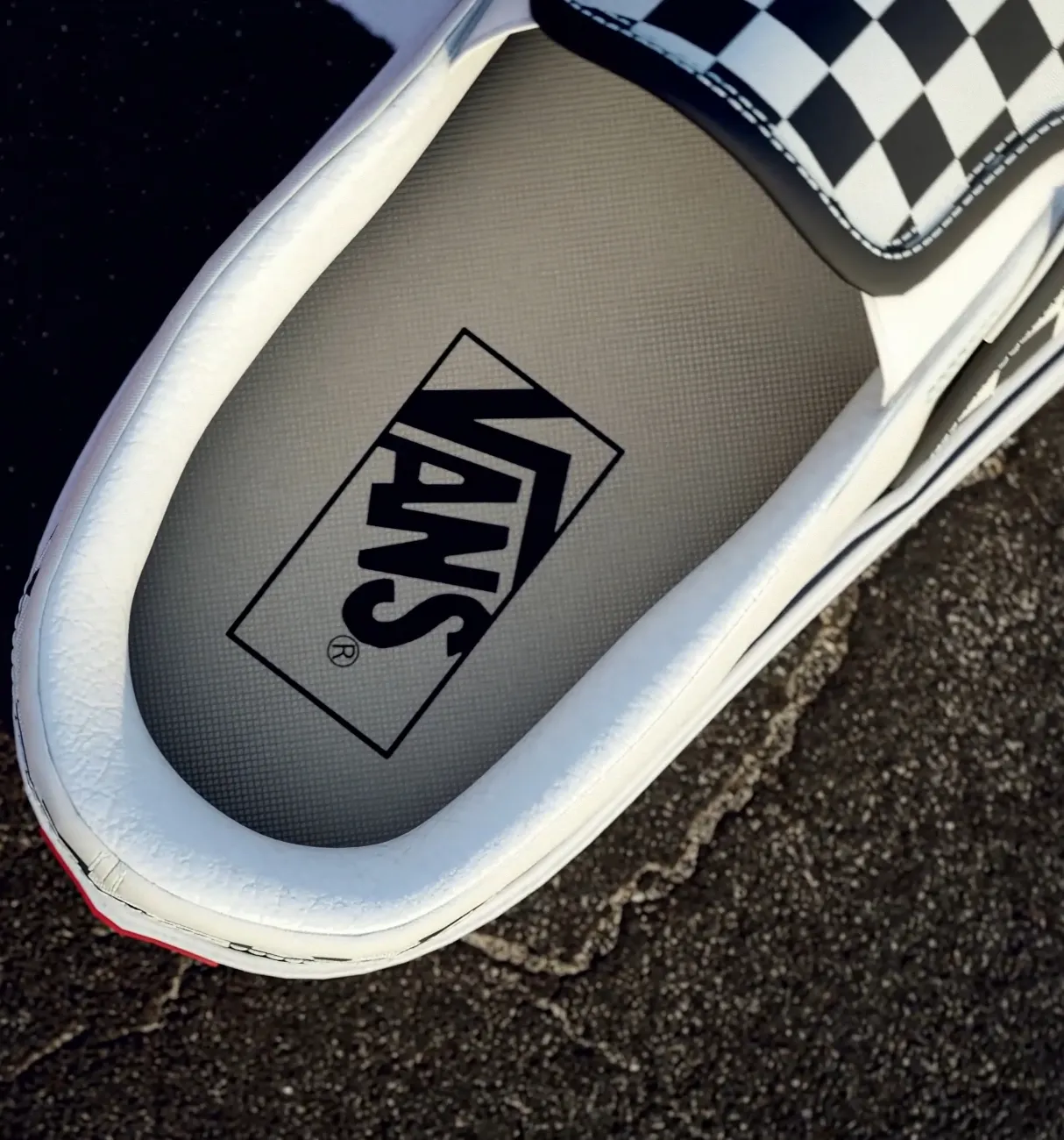Celebrating
the very first
Vans shoes