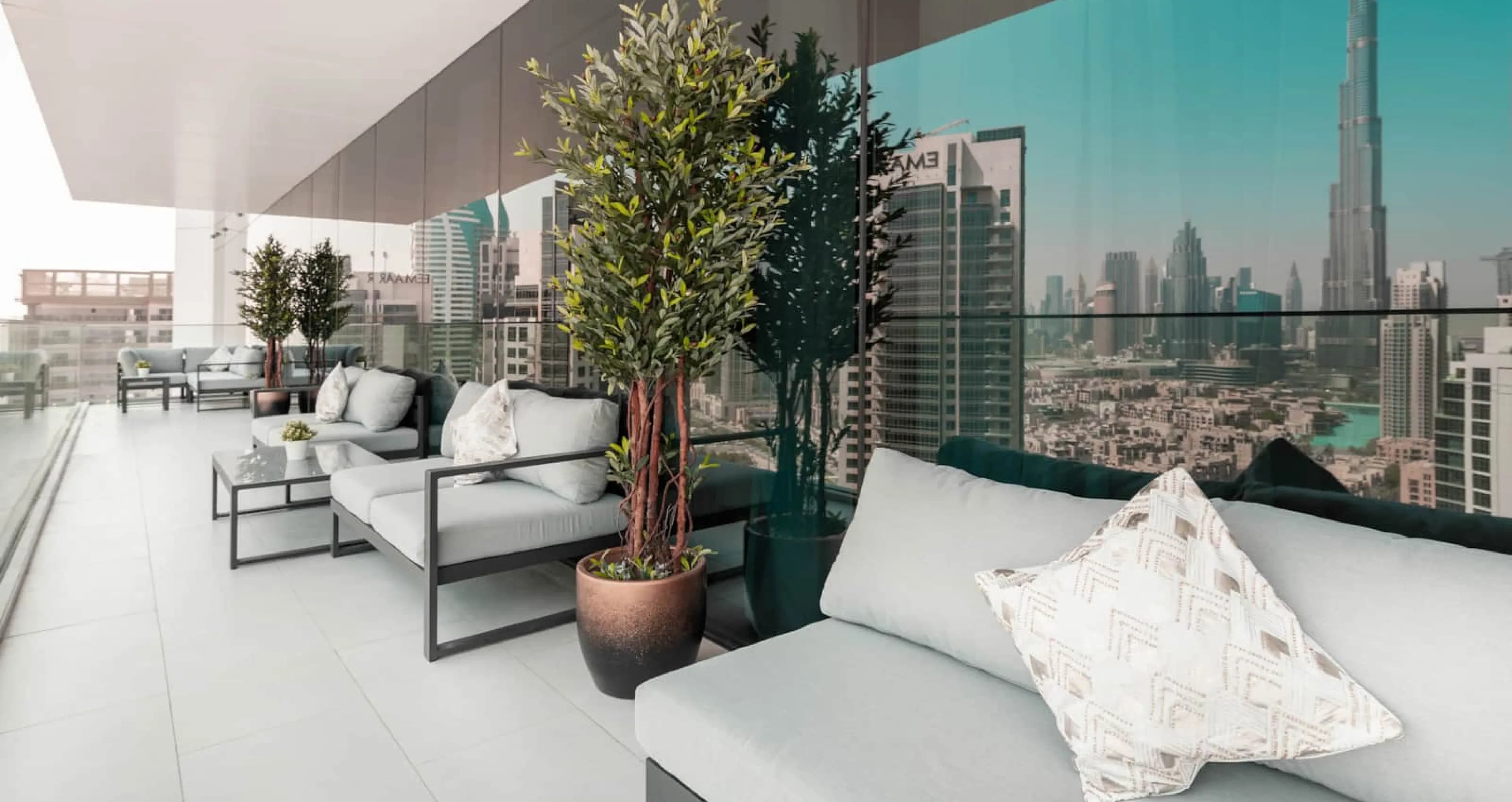 Branding
& website for
luxury apartments
in Dubai