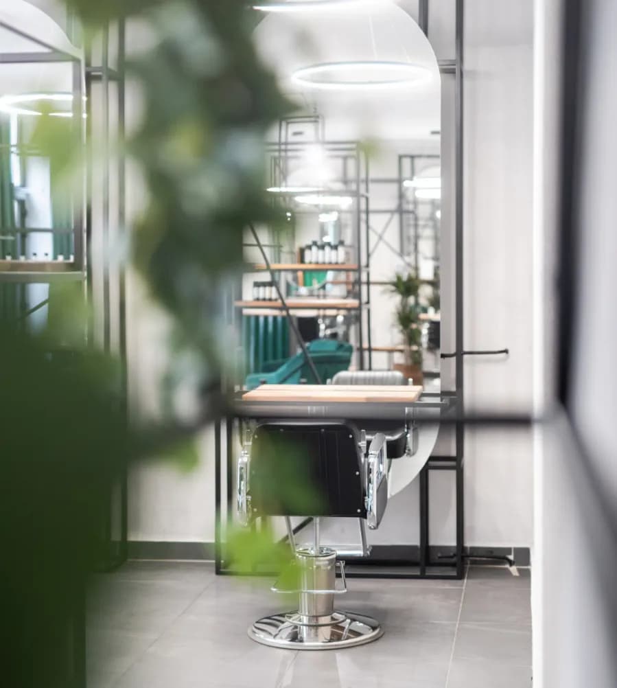 Premium hair
salon branding
& interior